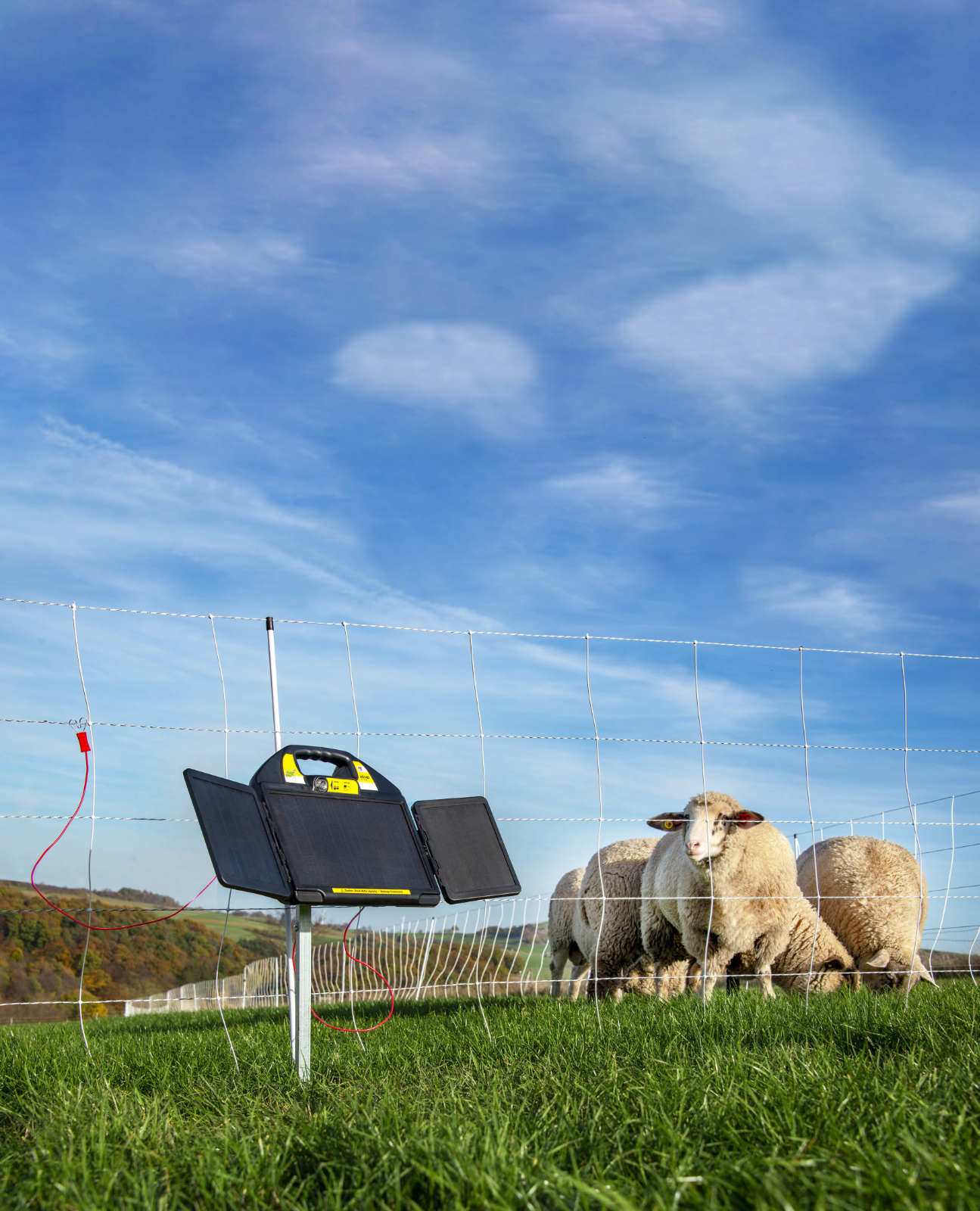 Horizont stellt neues Weidezaungerät farmer® AS140 mit Solarpanel vor 